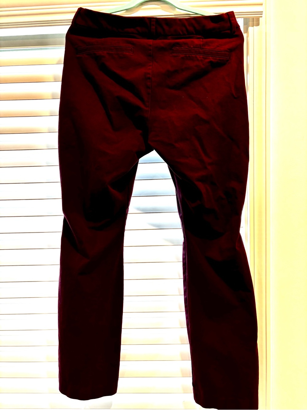 Old Navy Women’s High-Rise Pixie Flare Pants in Burgundy - Picture 3 of 3